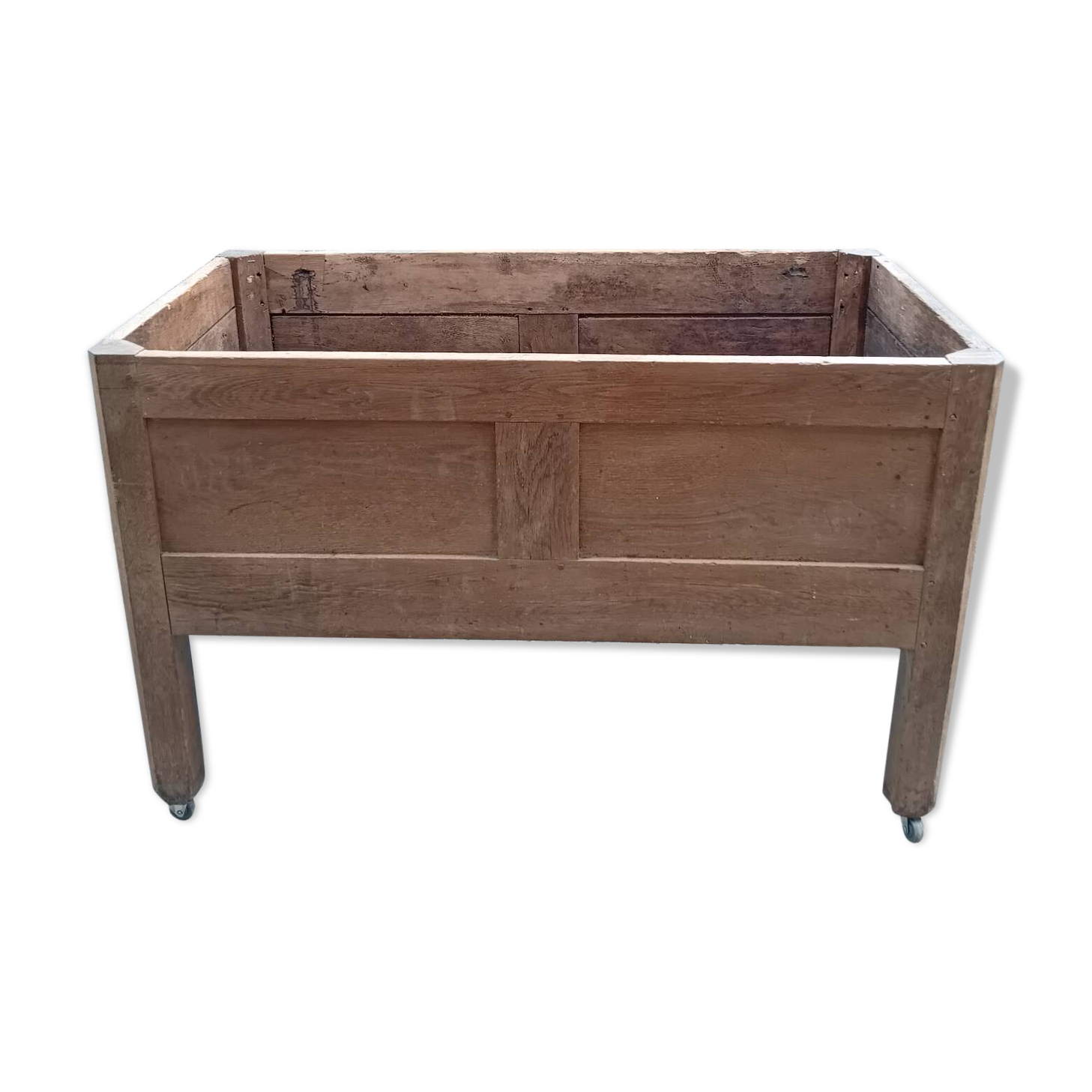 Wooden chest (Maie)