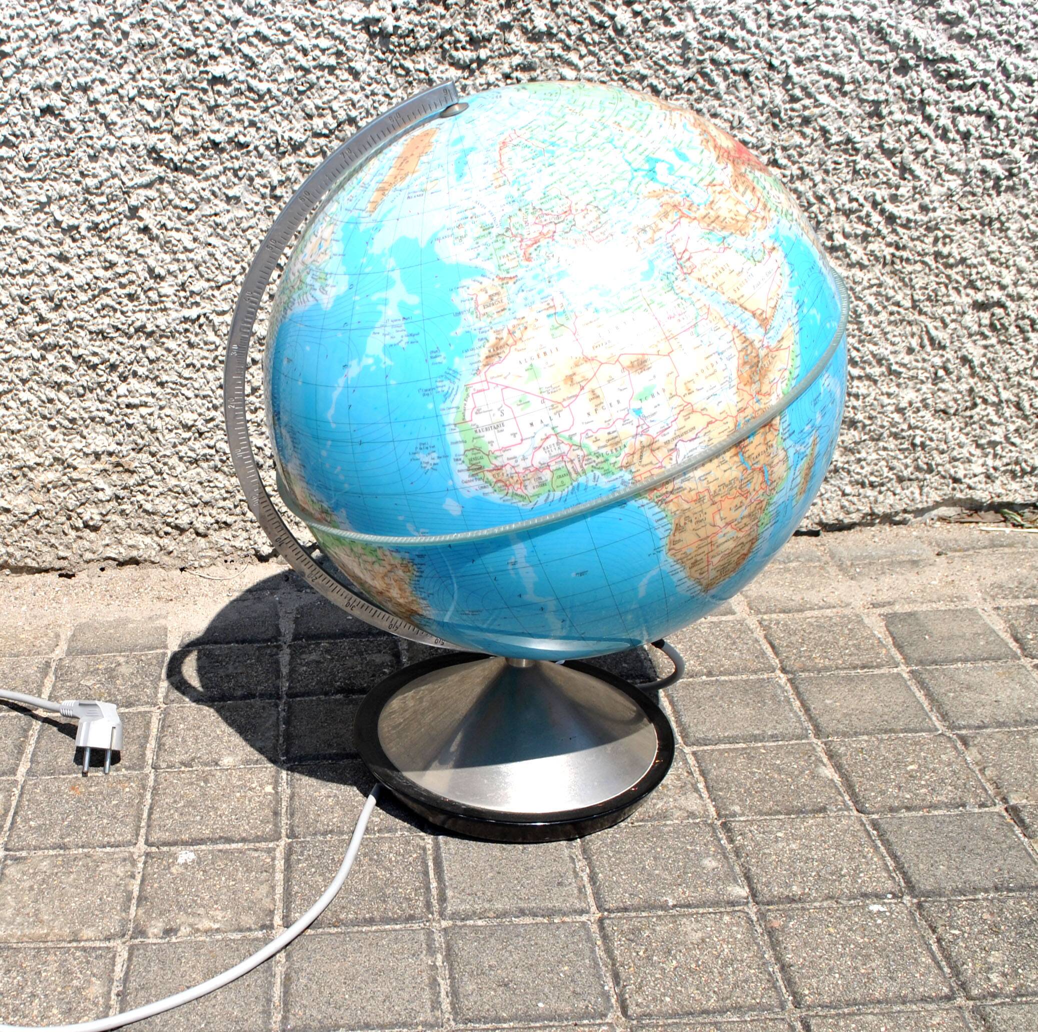 Vintage cast iron plastic globe lamp HERCULES by Stauffacher Italy