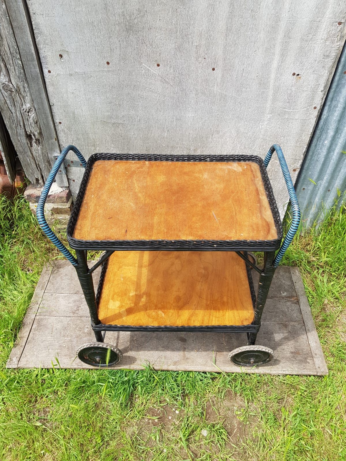 Old service servant rattan & scoubidou on wheels metal + wood trays