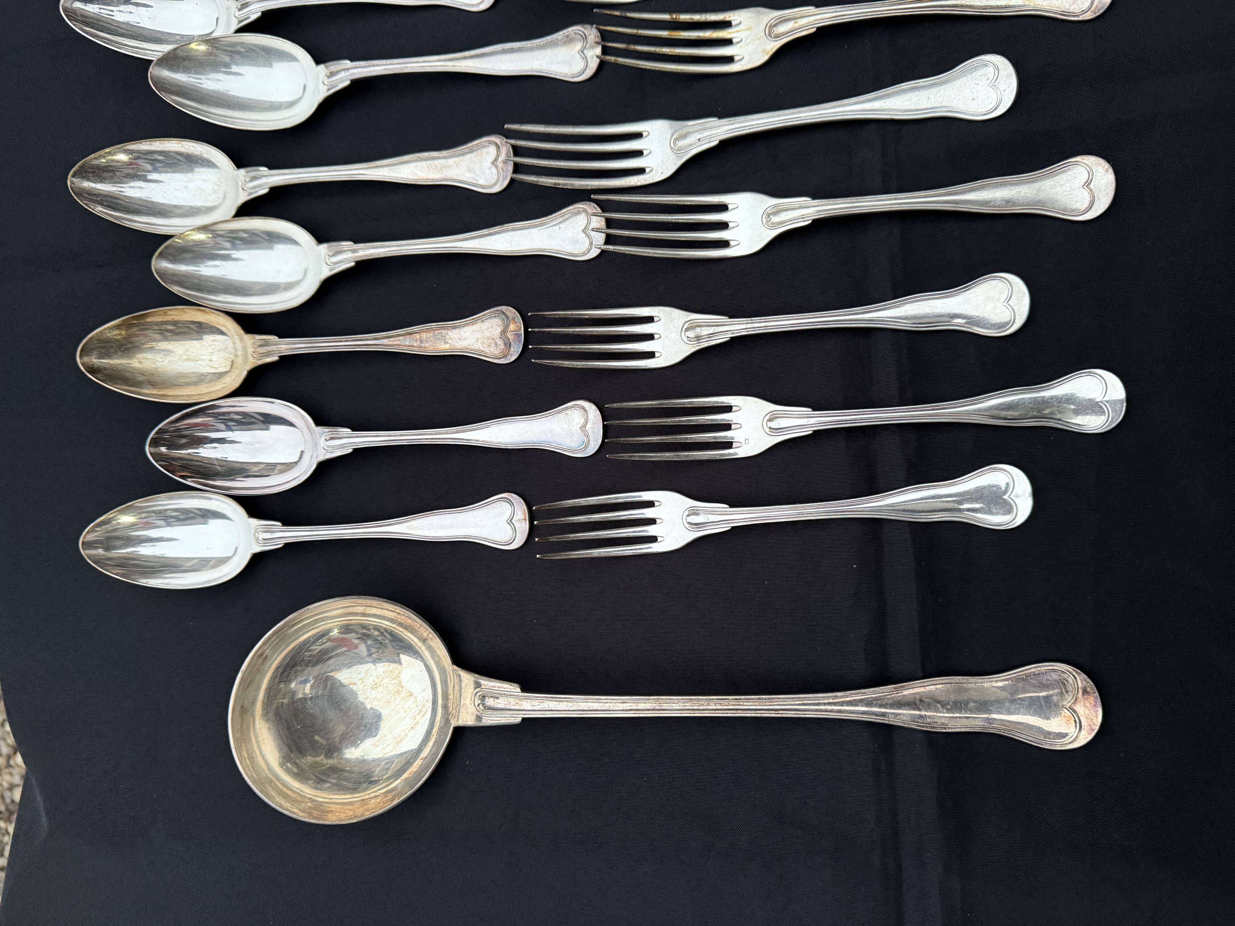 Christofle 37-piece cutlery set, Filet violon model