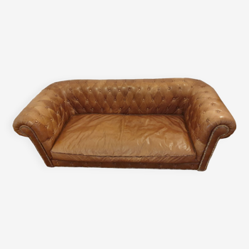 Canapé chesterfield 3 places cuir fauve