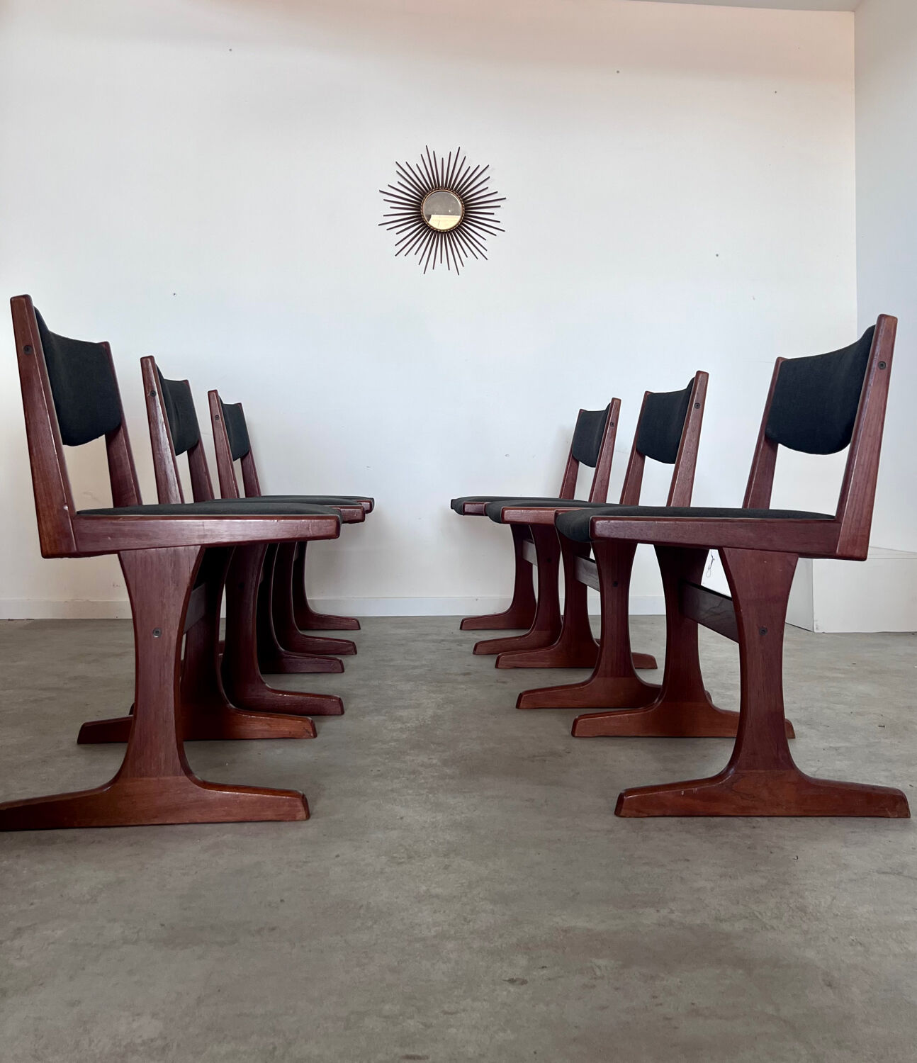 Set of 6 old Scandinavian chairs from the 60s, vintage teak