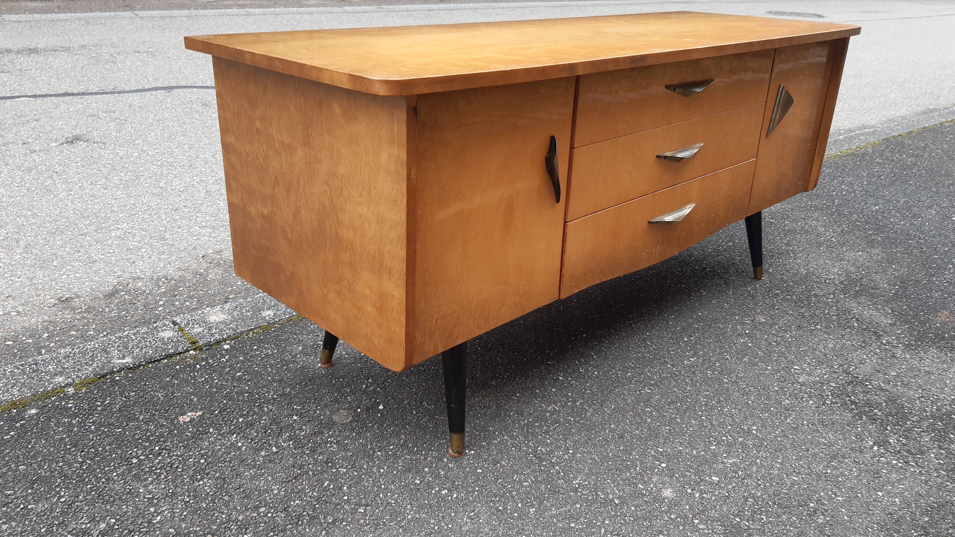 Vintage bass enfilade