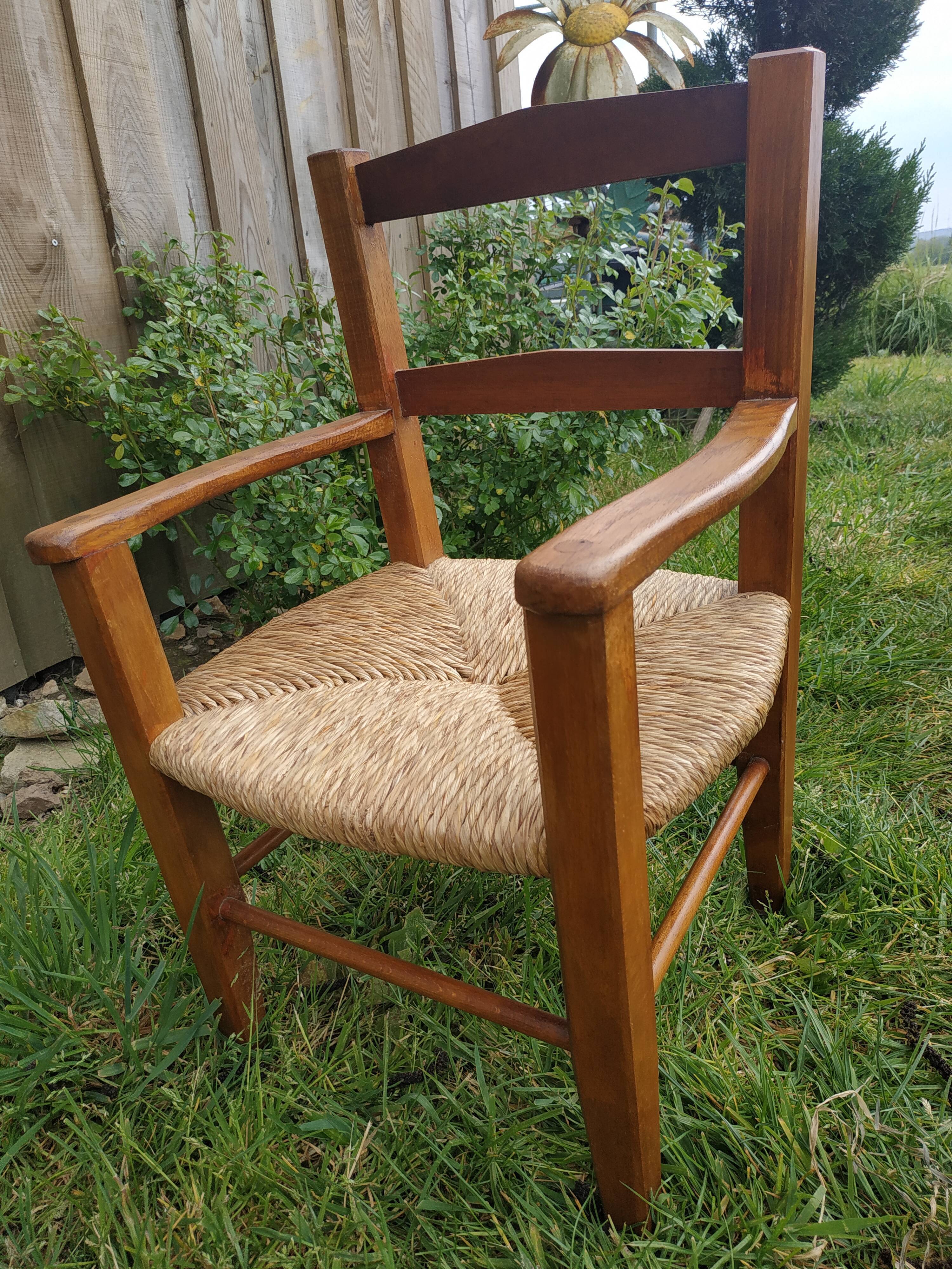 Fauteuil en bois enfant