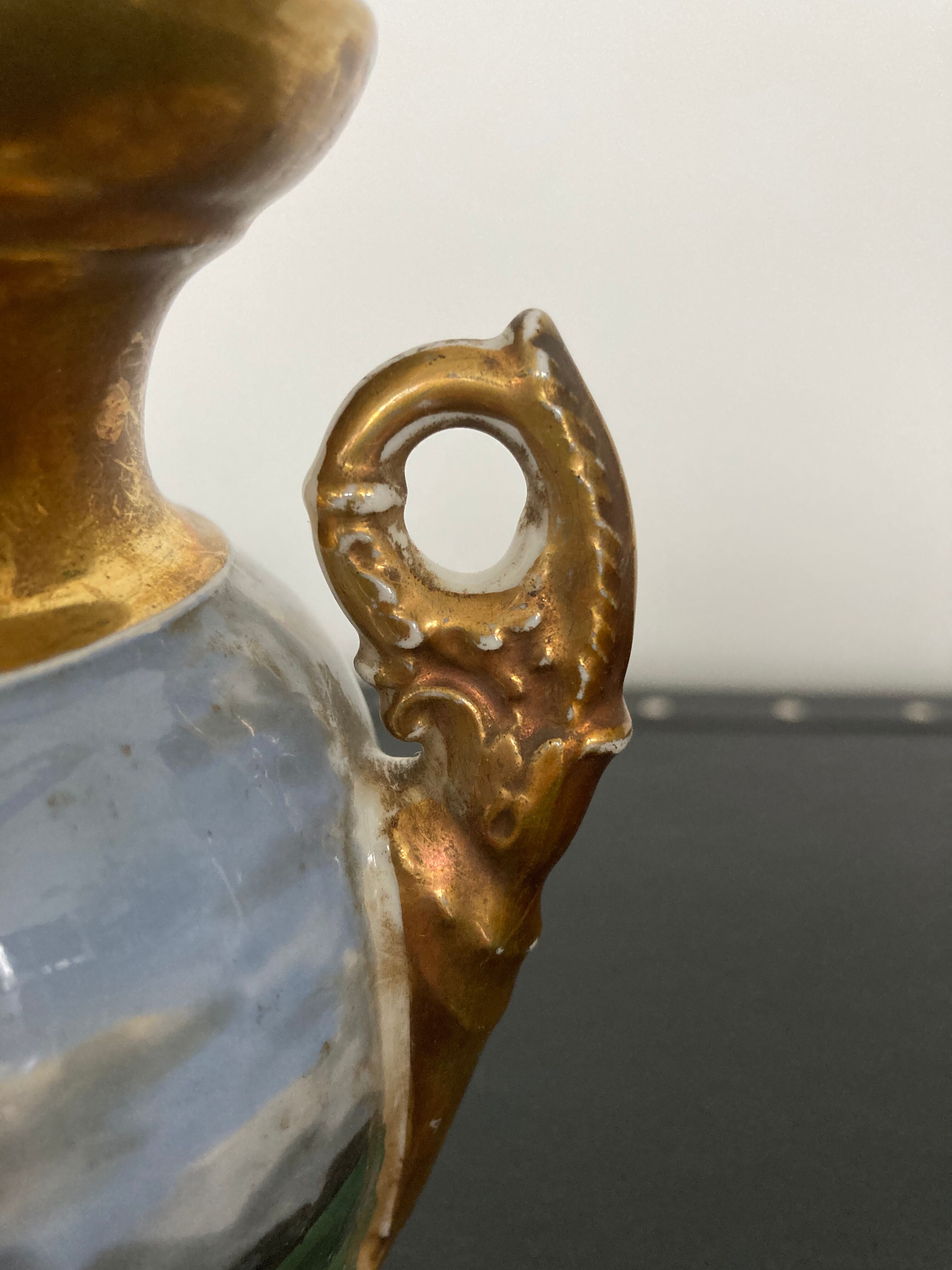 Porcelain vase XIX on pedestal Saint Jeanne