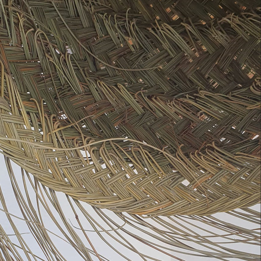 Doum pendant lamp in natural esparto