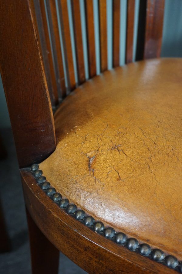 Set of 6 leather dining chairs