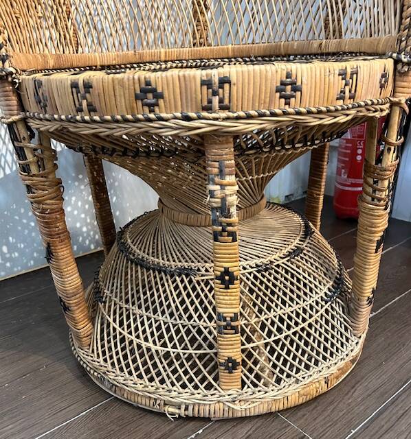 Fauteuil emmanuelle en rotin 1970