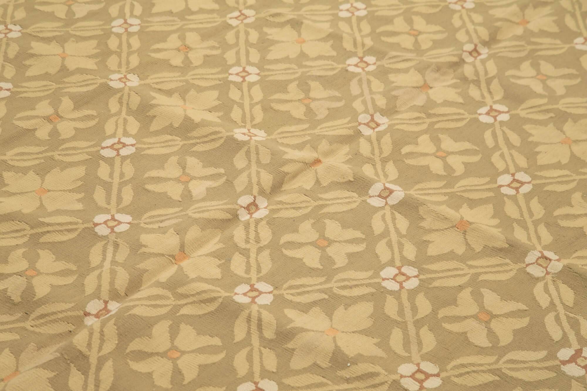 Handmade European Vintage Aubusson Kilim 261 cm x 365 cm