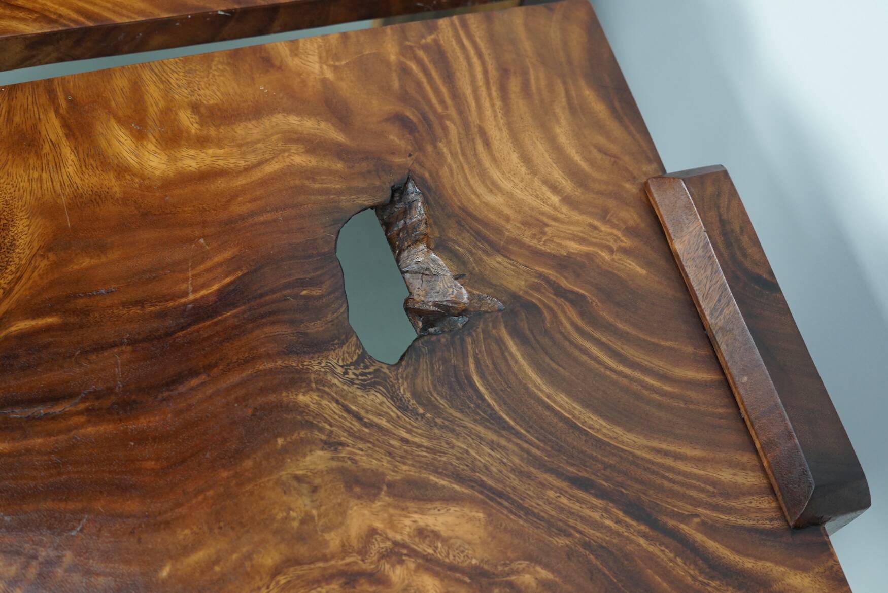 Pair of Vintage Natural Coffee Tables in Walnut, ca 1970/1980