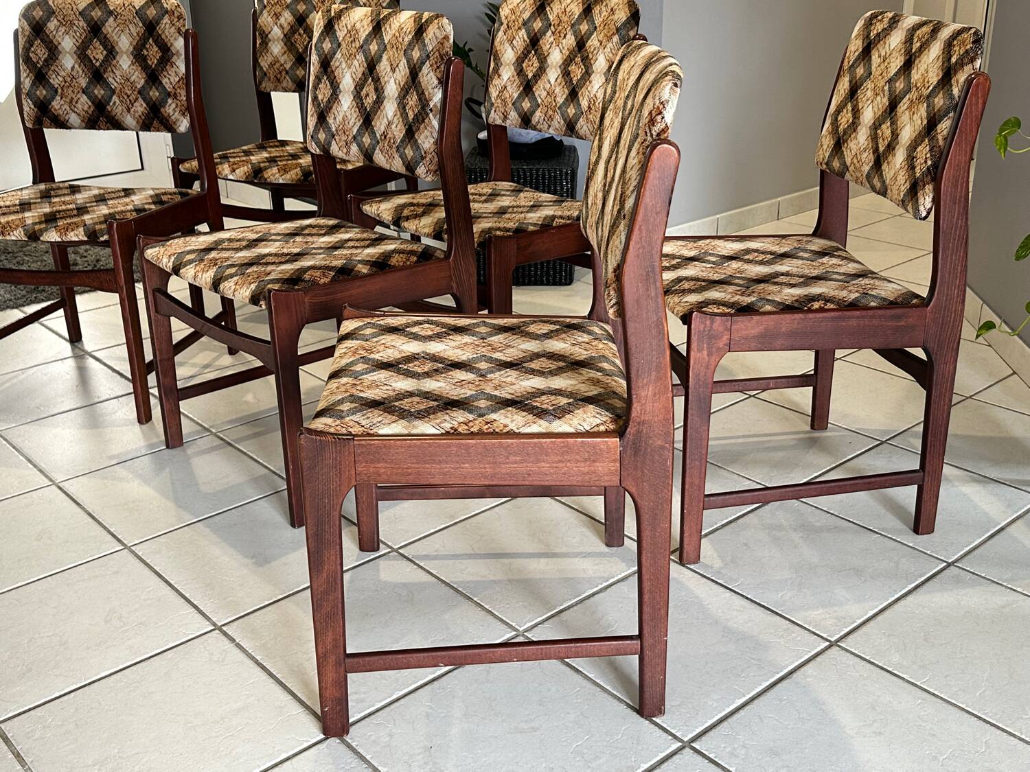 Set of 6 vintage Scandinavian chairs from the 1970s