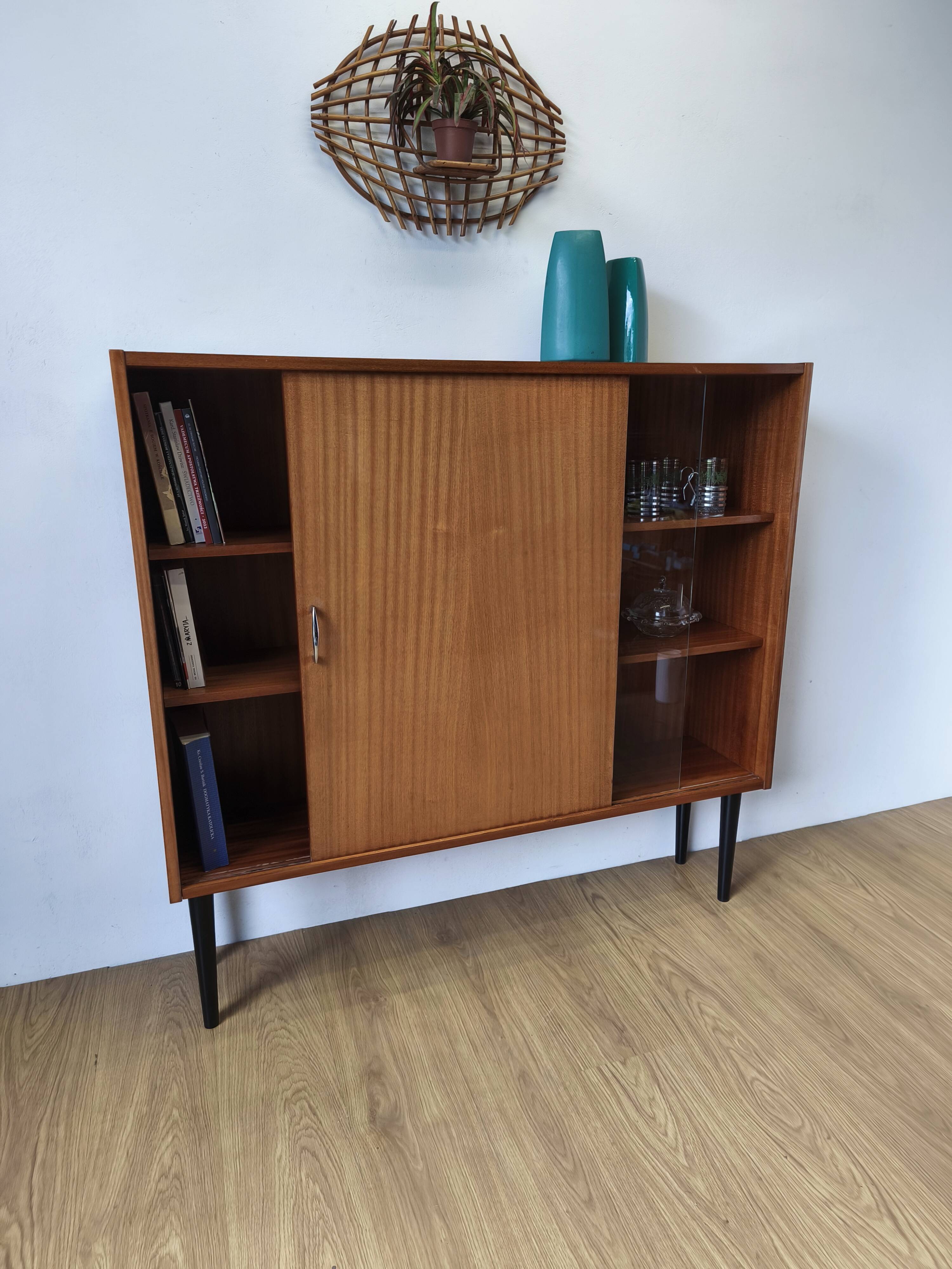 Modernist bookcase, 1970