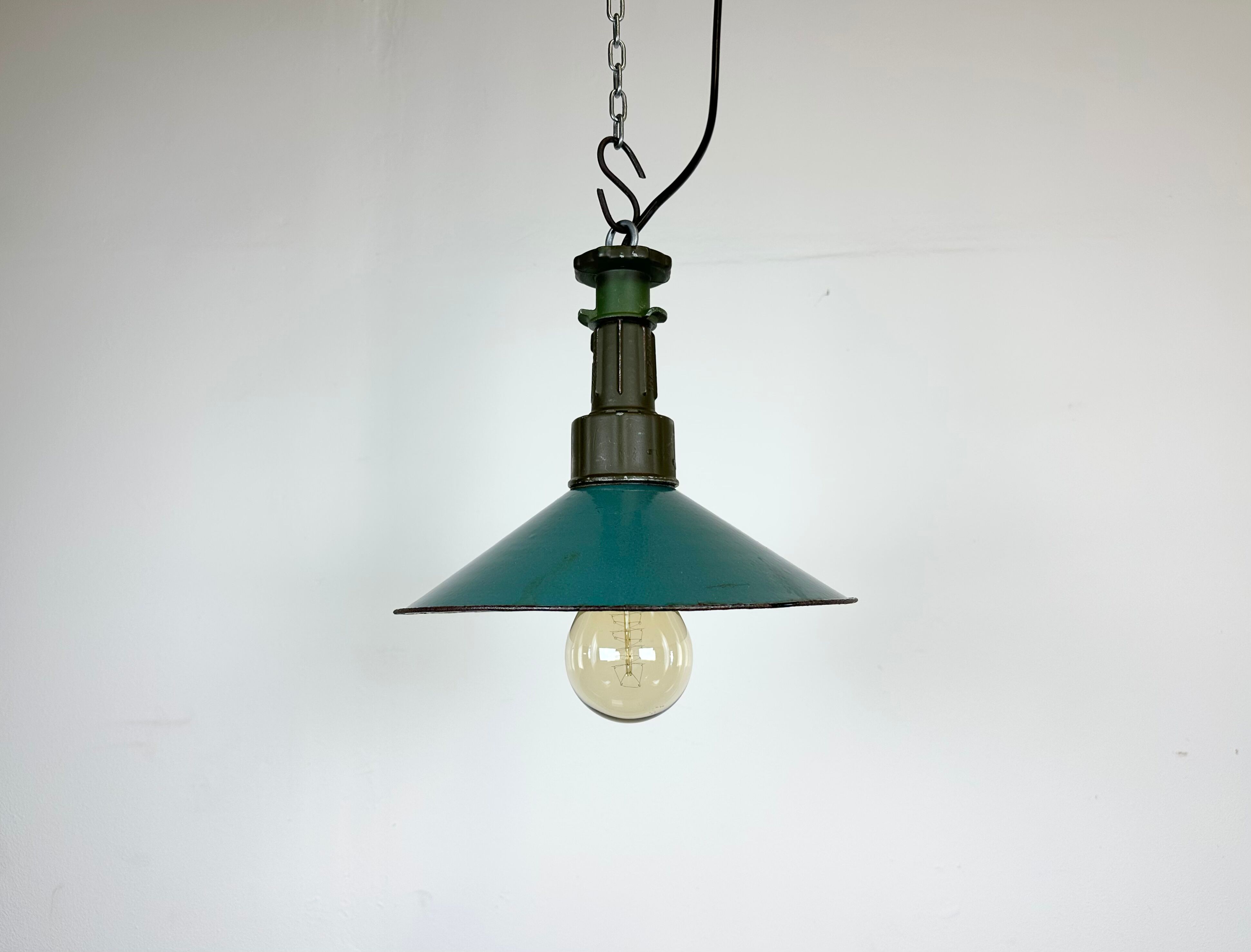 Industrial Green Enamel Factory Pendant Lamp with Cast Aluminium Top, 1960s