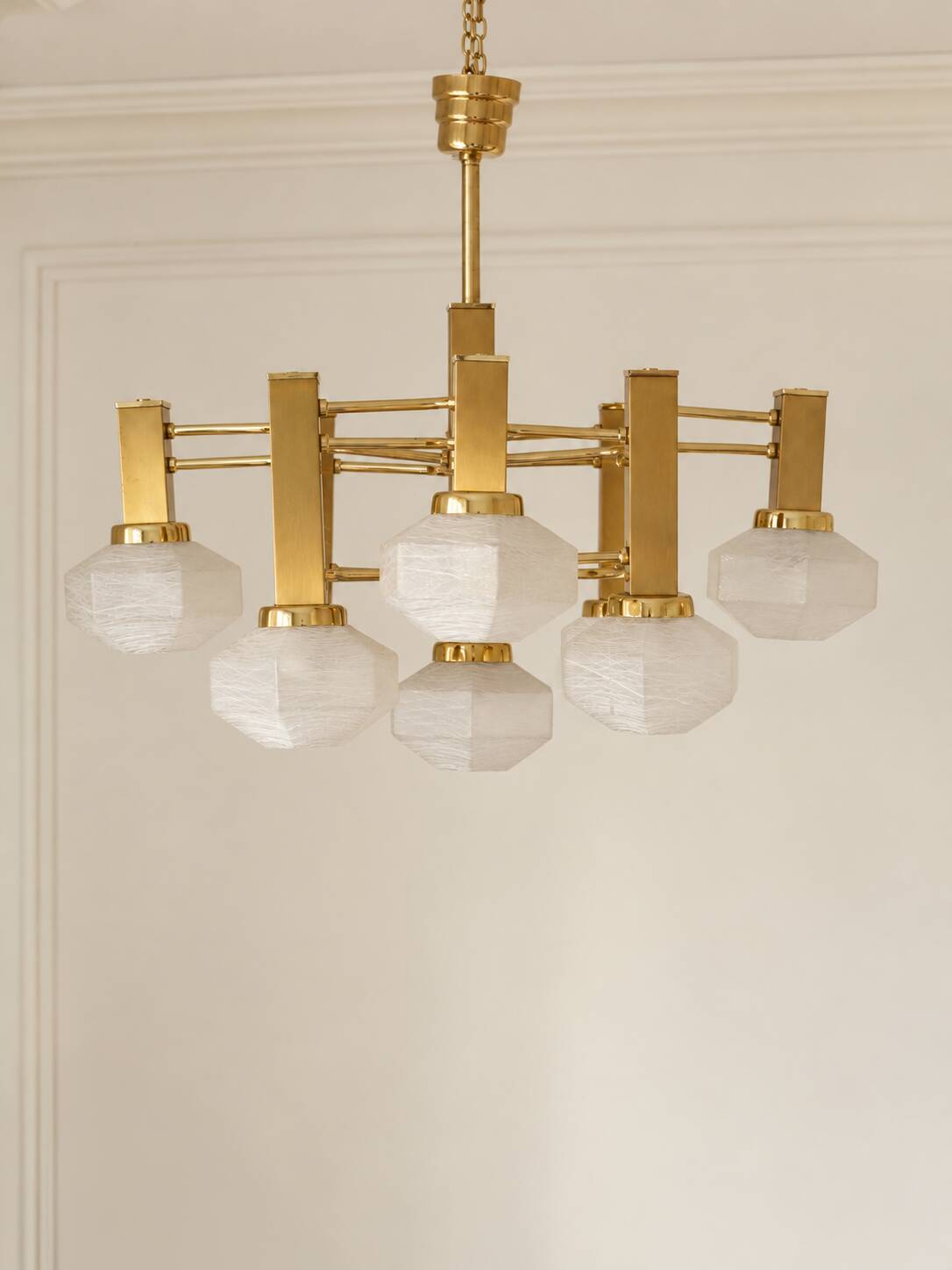 Gaetano Sciolari 1970s Italian Brass & Textured Glass 9-Light Chandelier