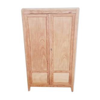 Armoire vintage