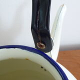Enamelled sheet metal kettle