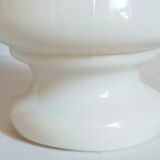 Vase en opaline sur pied début XXème