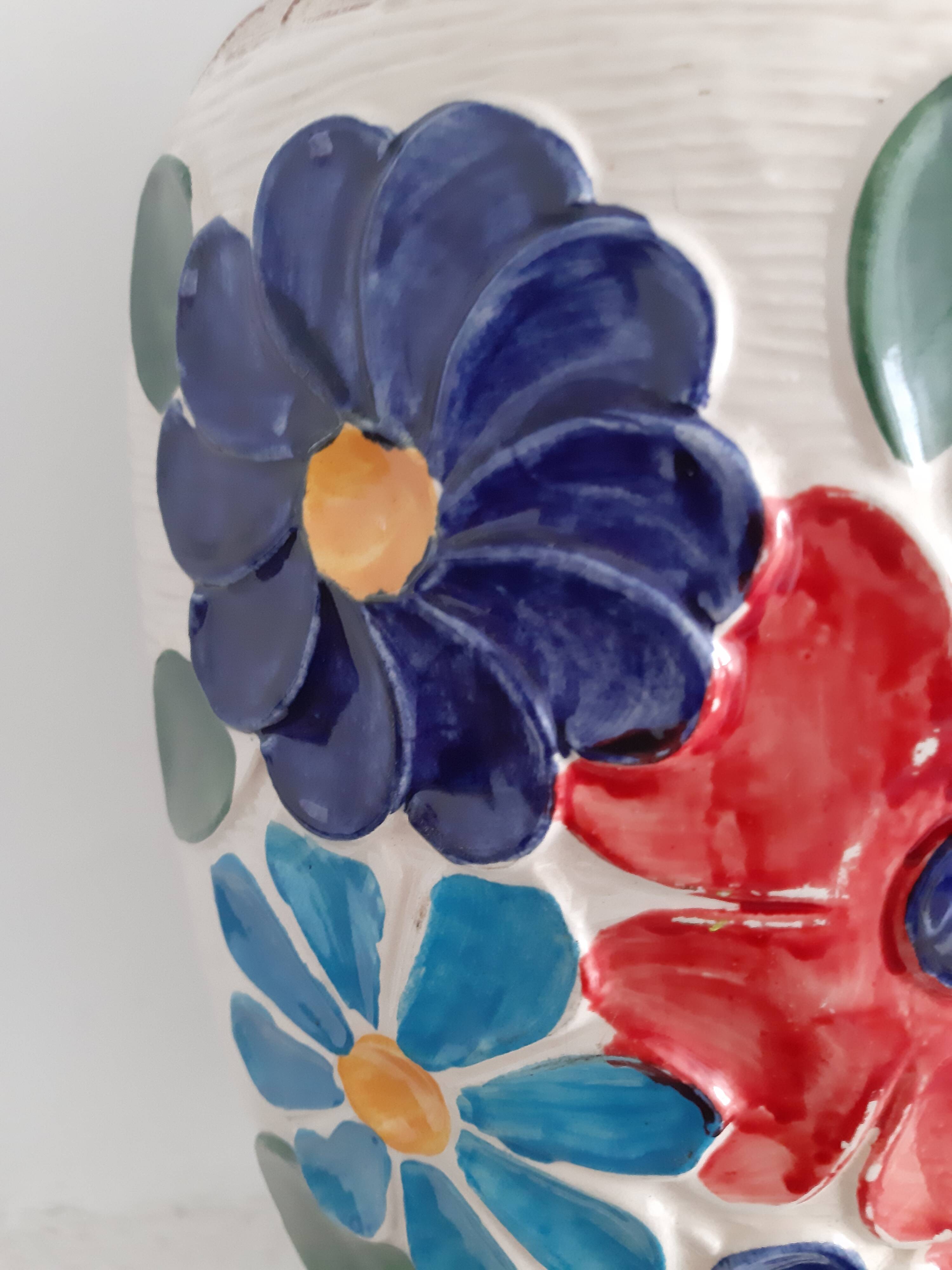 Vintage flower power vase