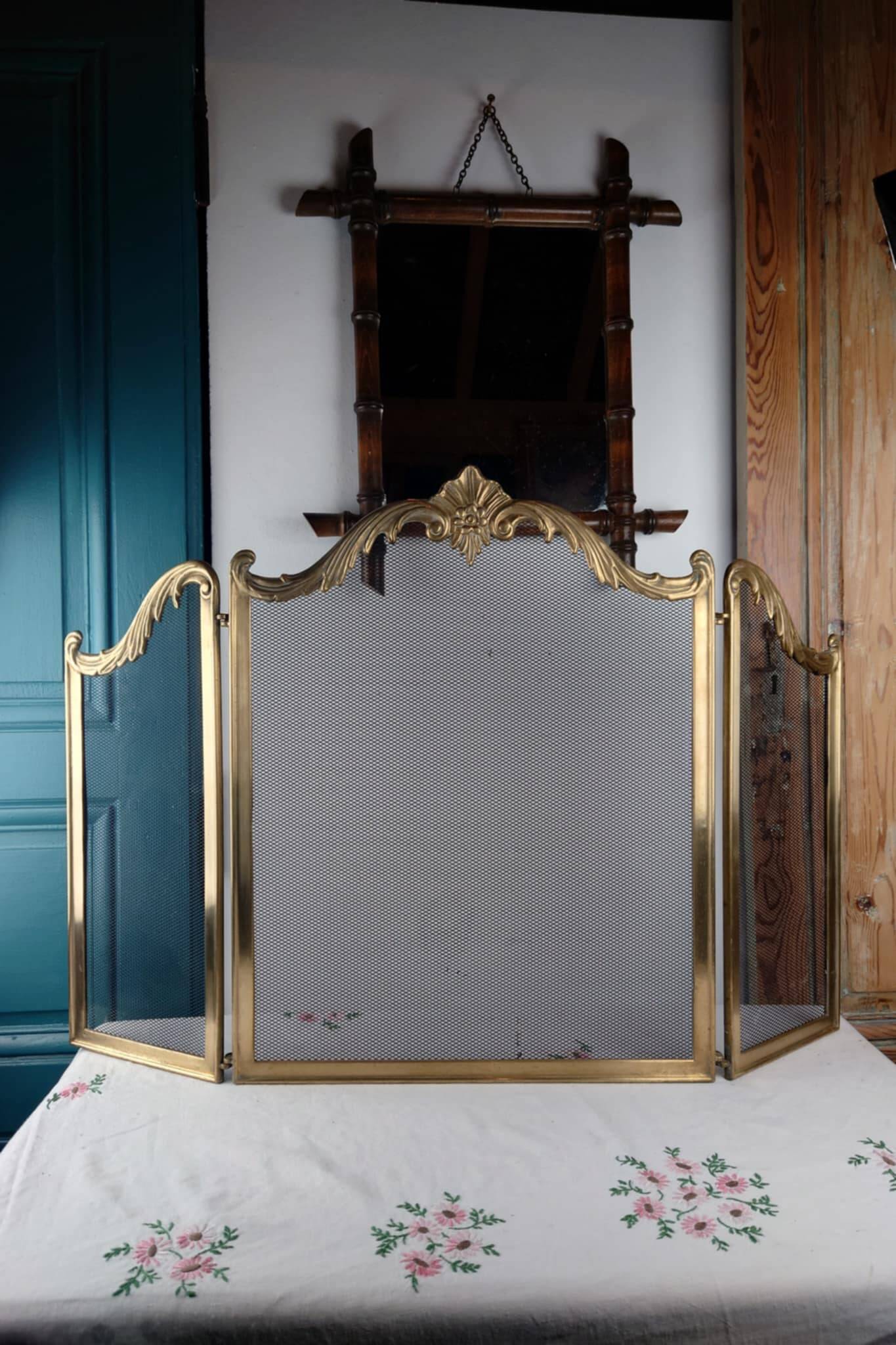 Antique Brass Fire Screen, Louis XV Style, L 83 cm / H 55 cm