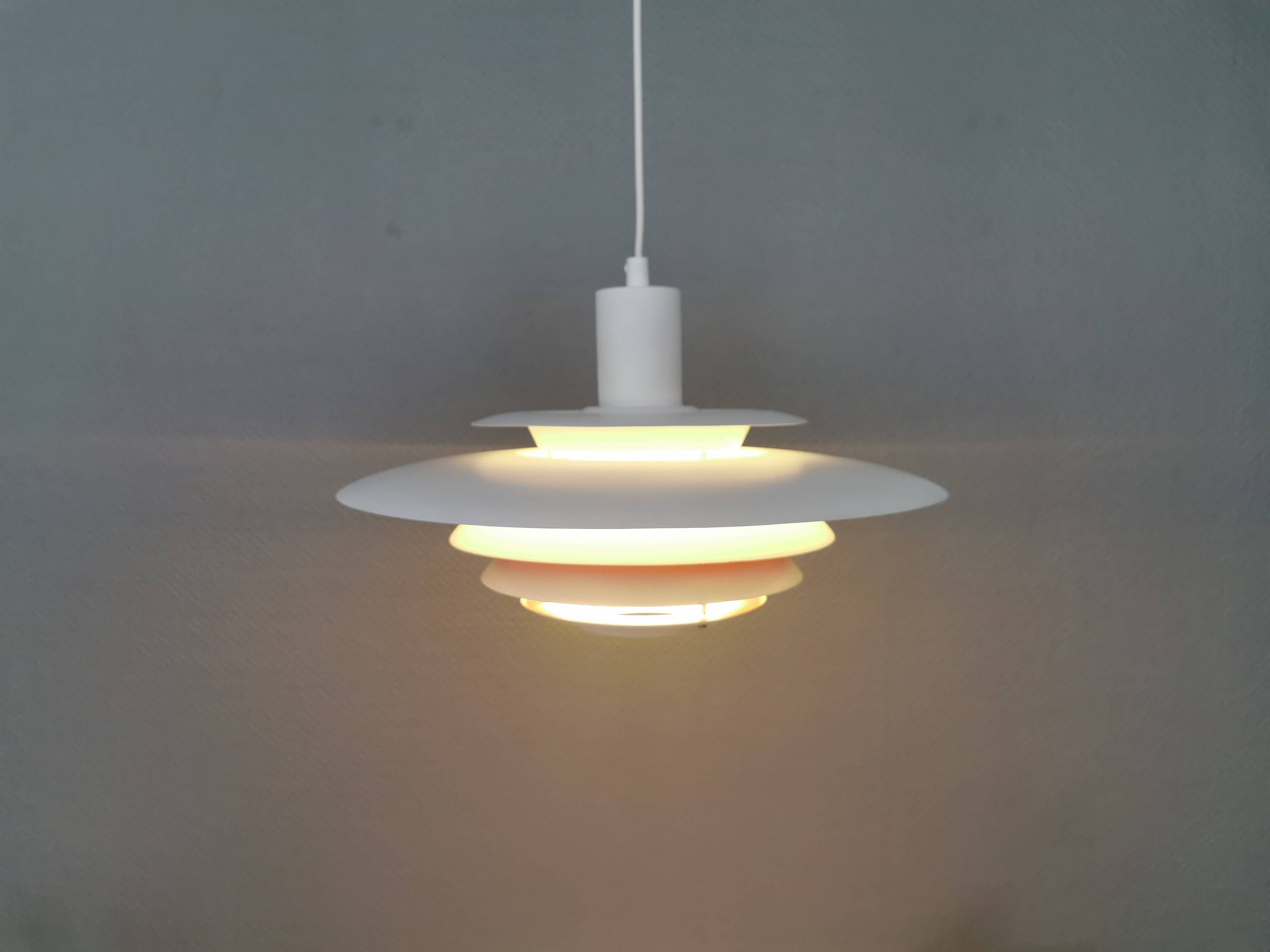 A very rare ‘Teknika’ lamp, Denmark, 1960s, model 425.