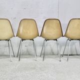 Ray & Charles Eames, édition Herman Miller, set de 4 chaises oranges. Circa 1960
