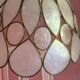 Suspension fleur en nacre et laiton vintage