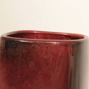 Vase rectangulaire signé et numéroté de Max Idlas