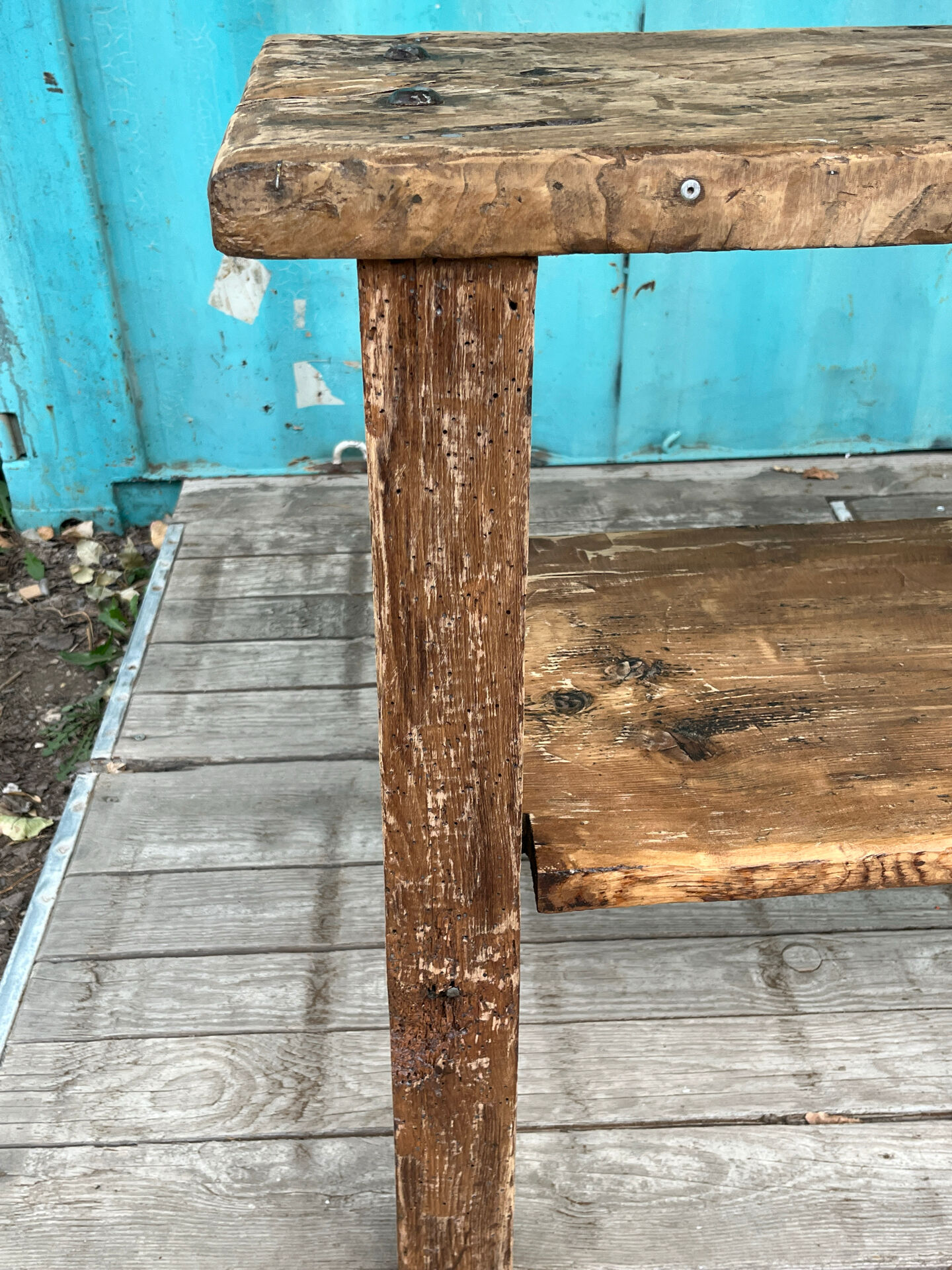 Old established /console
