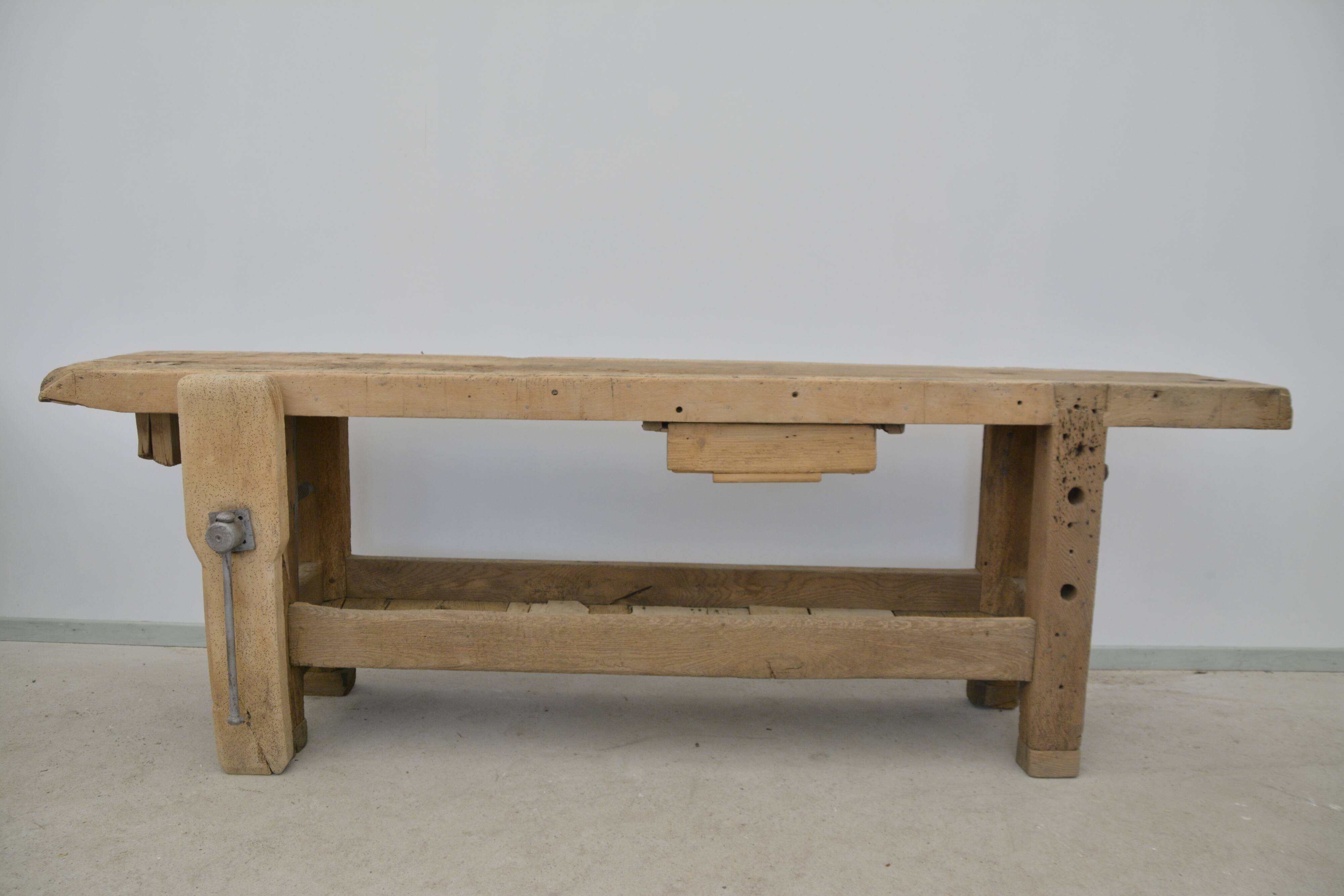 Walnut establishment of the 30s