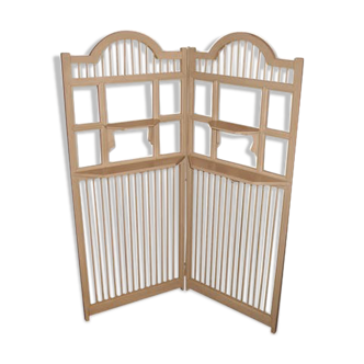 Wooden screen
