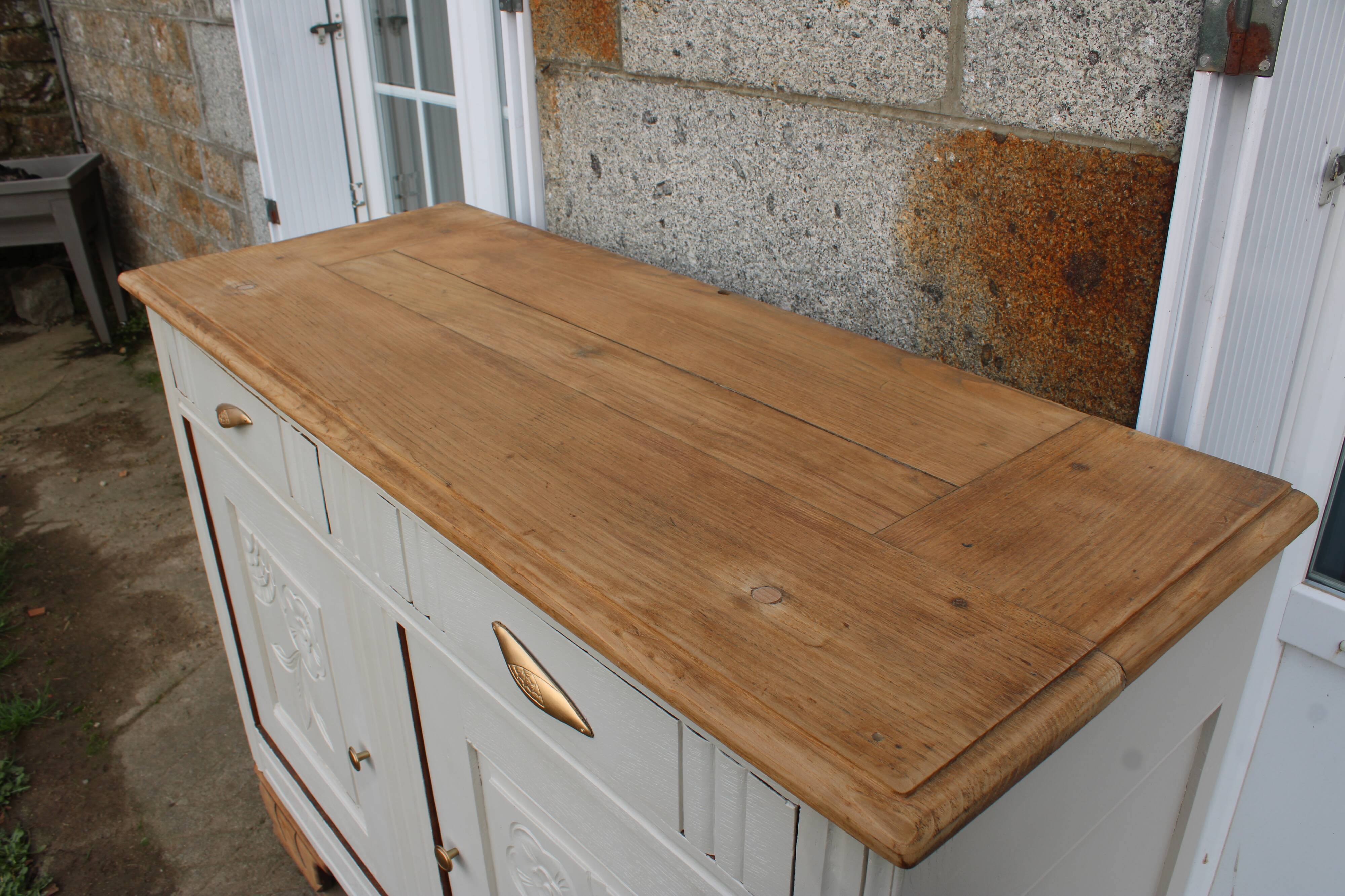 Buffet art déco rénové - Beige Glaise Ripolin - H100 x L133 x P52 cm