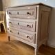 Commode 3 tiroirs en bois massif ancien rénové