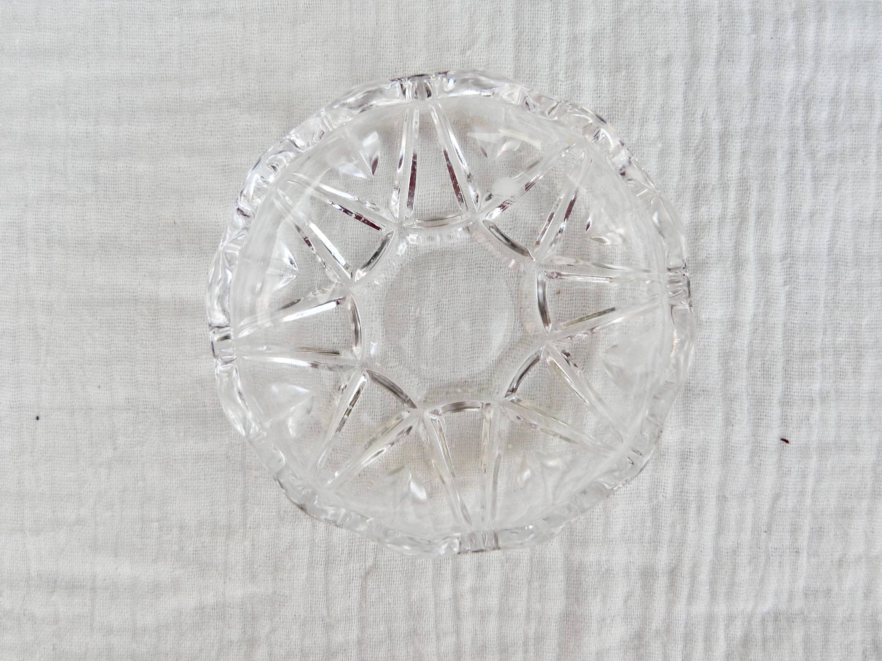 Set of 4 XS cut glass bowls