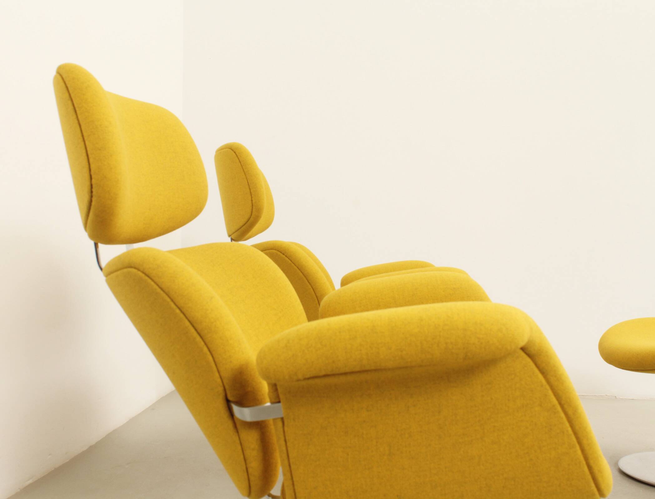 Fauteuil et pouf Big Tulip par Pierre Paulin pour Artifort