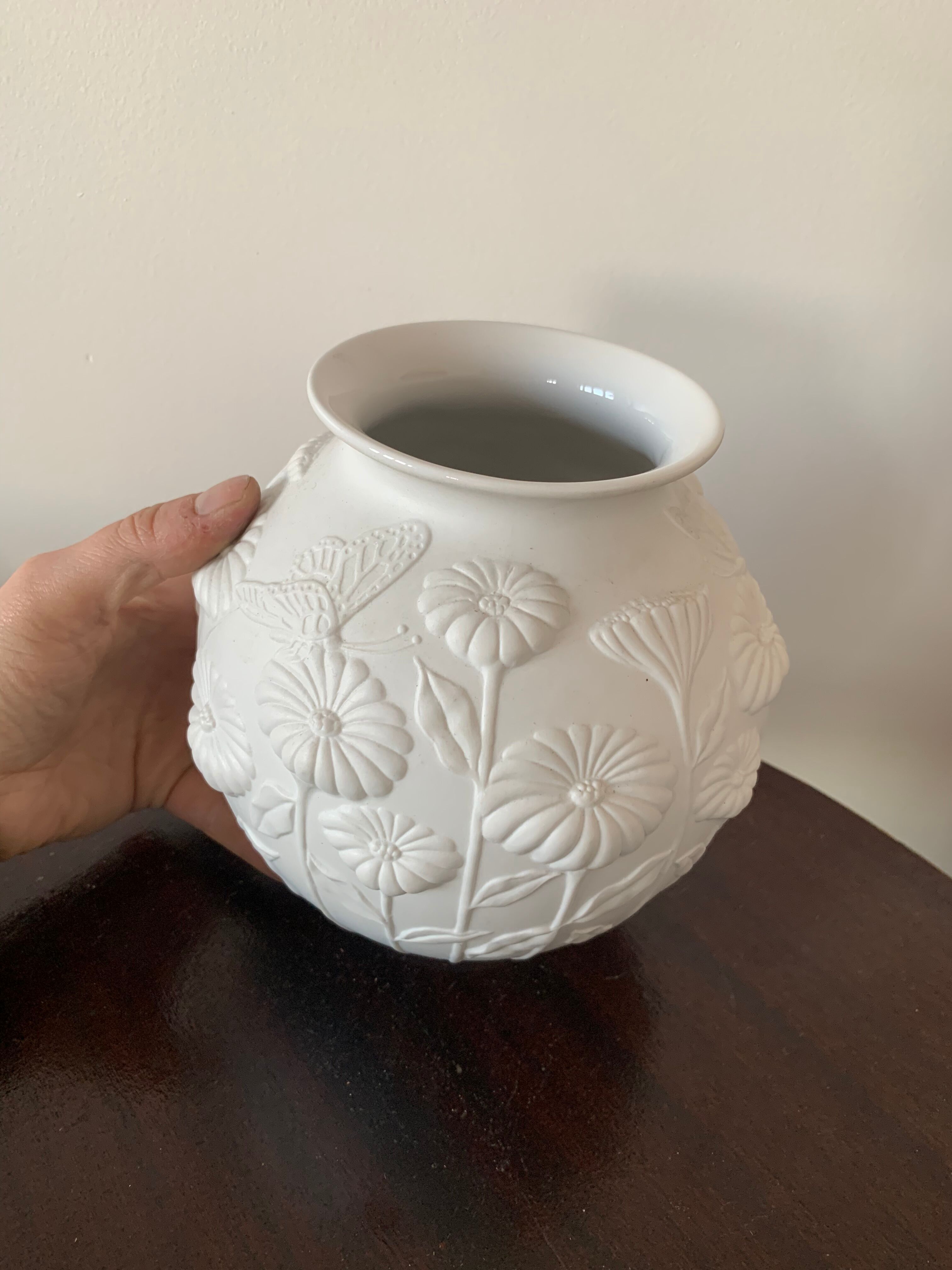 Kaiser biscuit vase by M.Frey