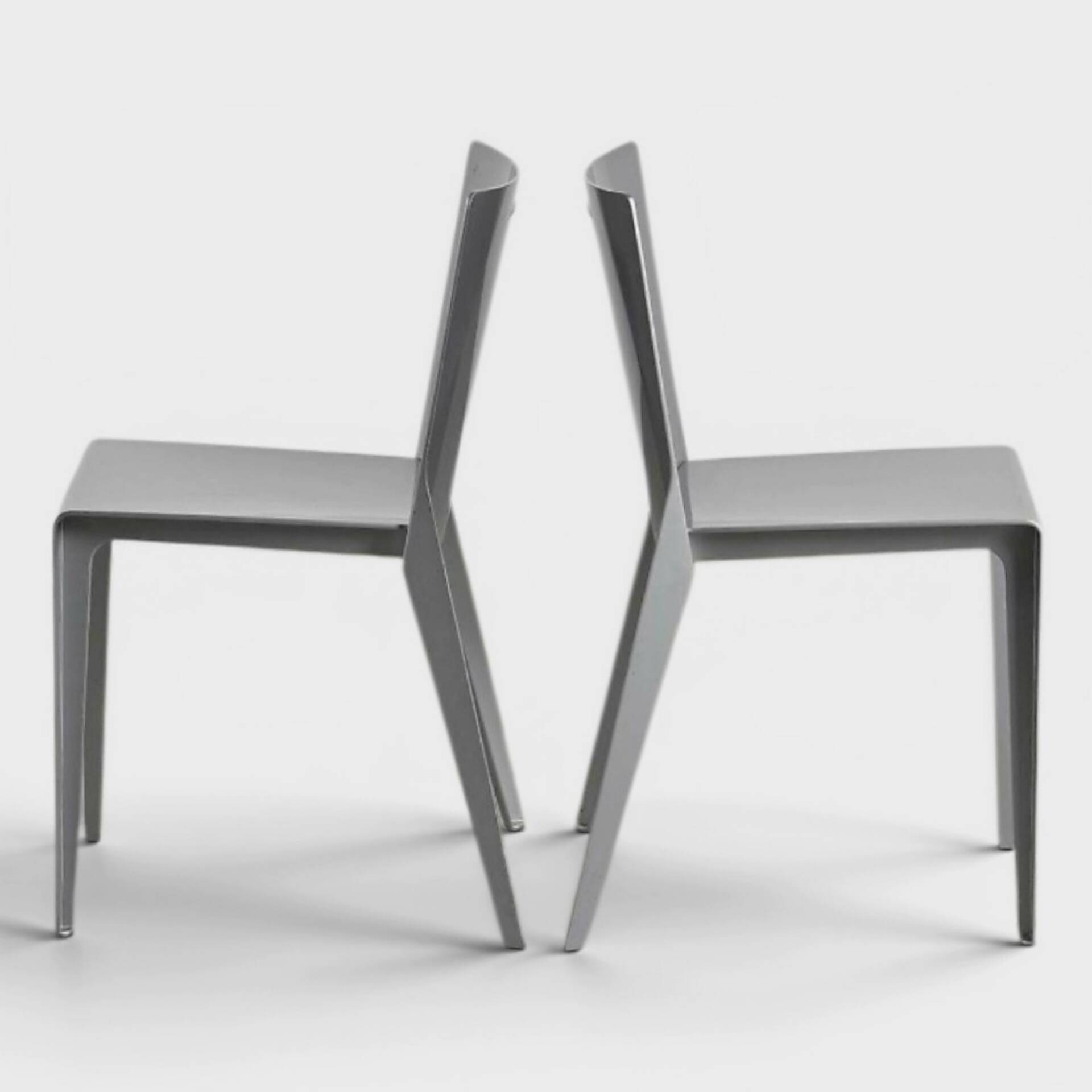 Iconic pair of "Alfa" chairs by Hannes Wettstein - Molteni&C