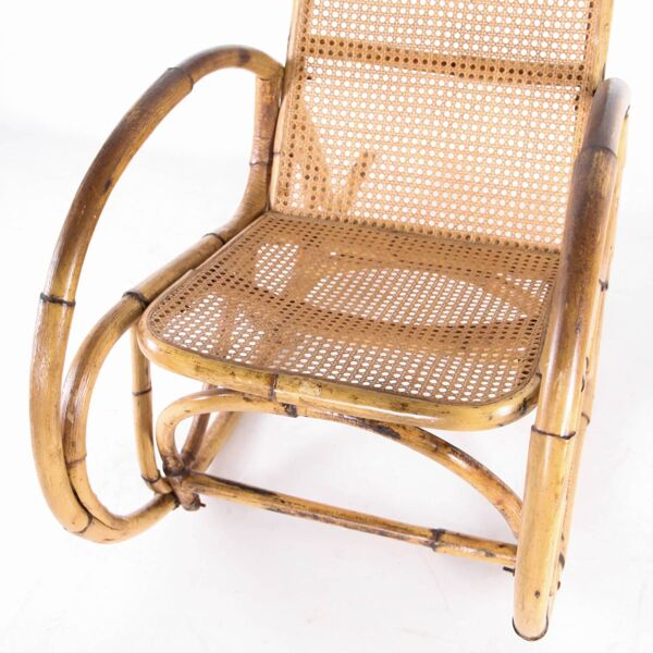 Chaise à bascule en rotin