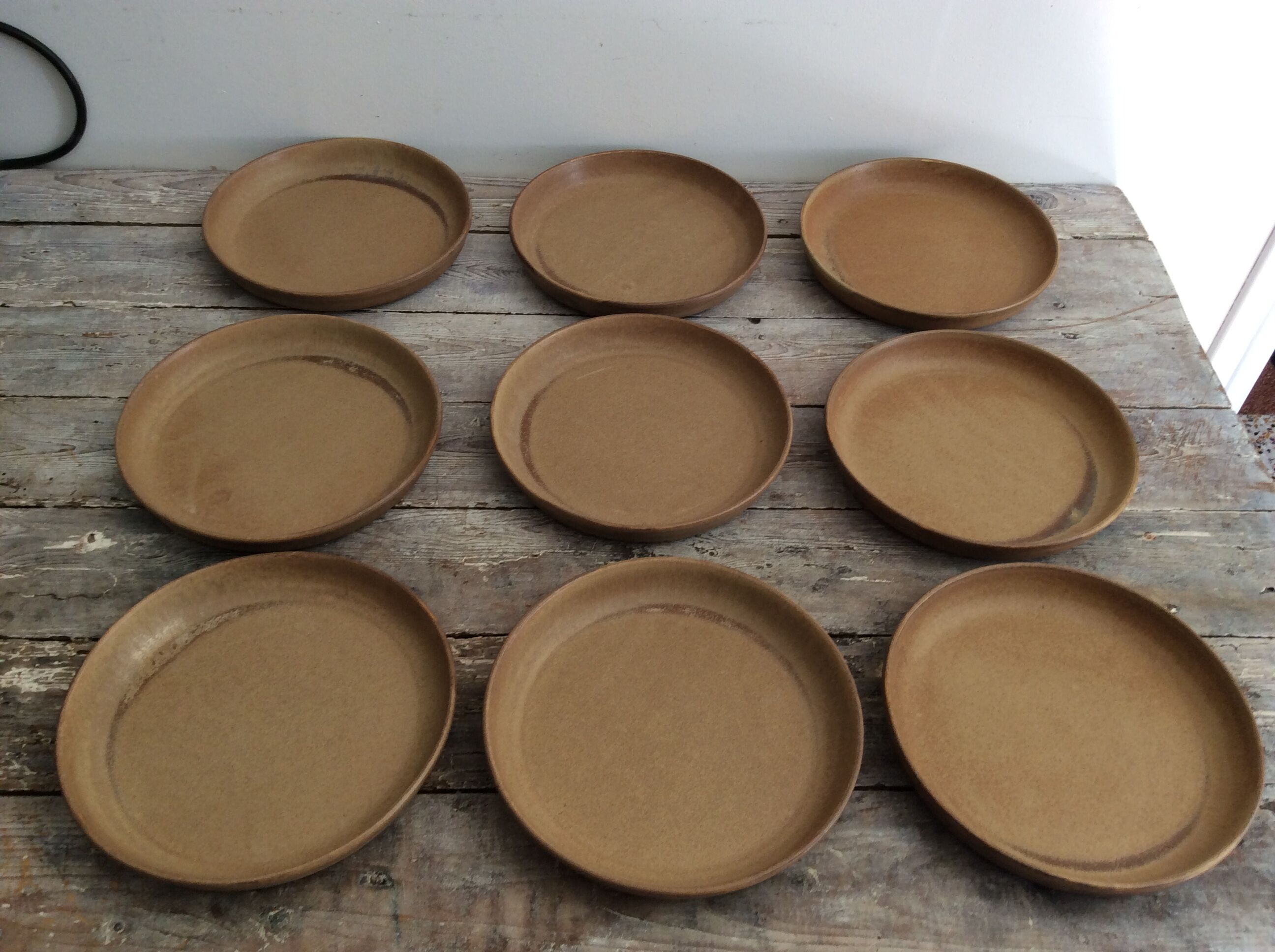 Series 9 sandstone plates