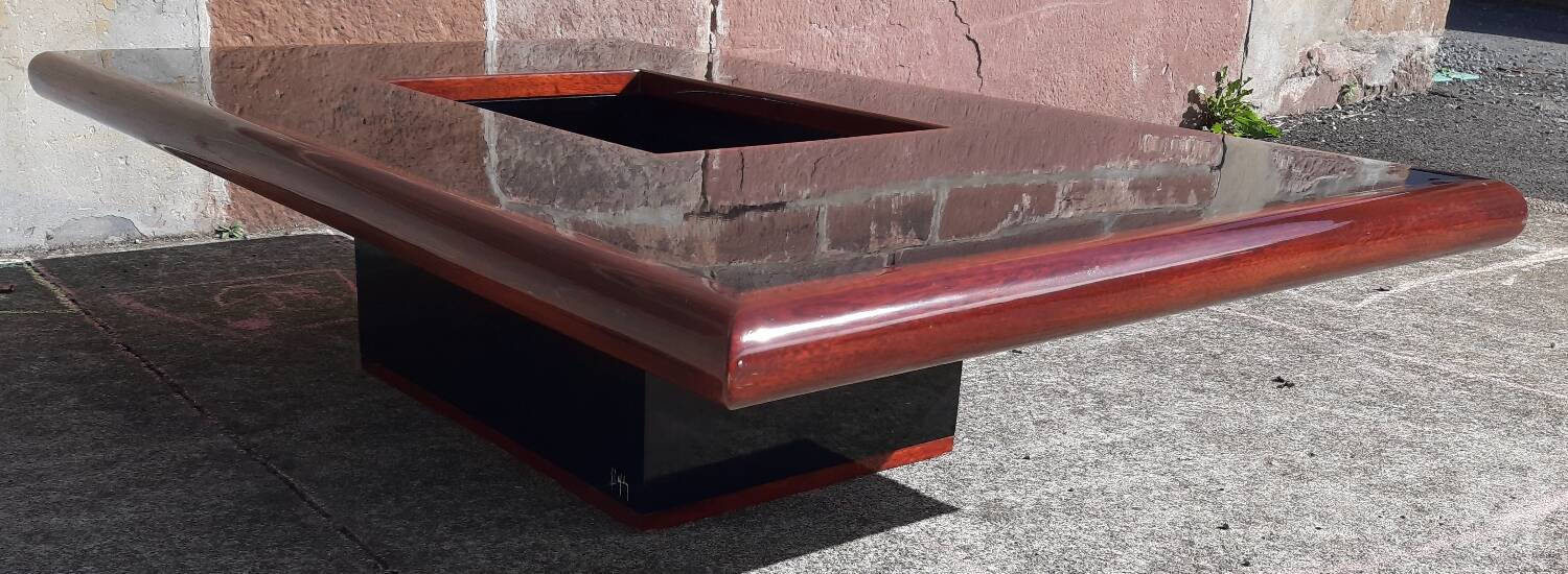 Signed coffee table (Jean Claude Mahey, 70s)