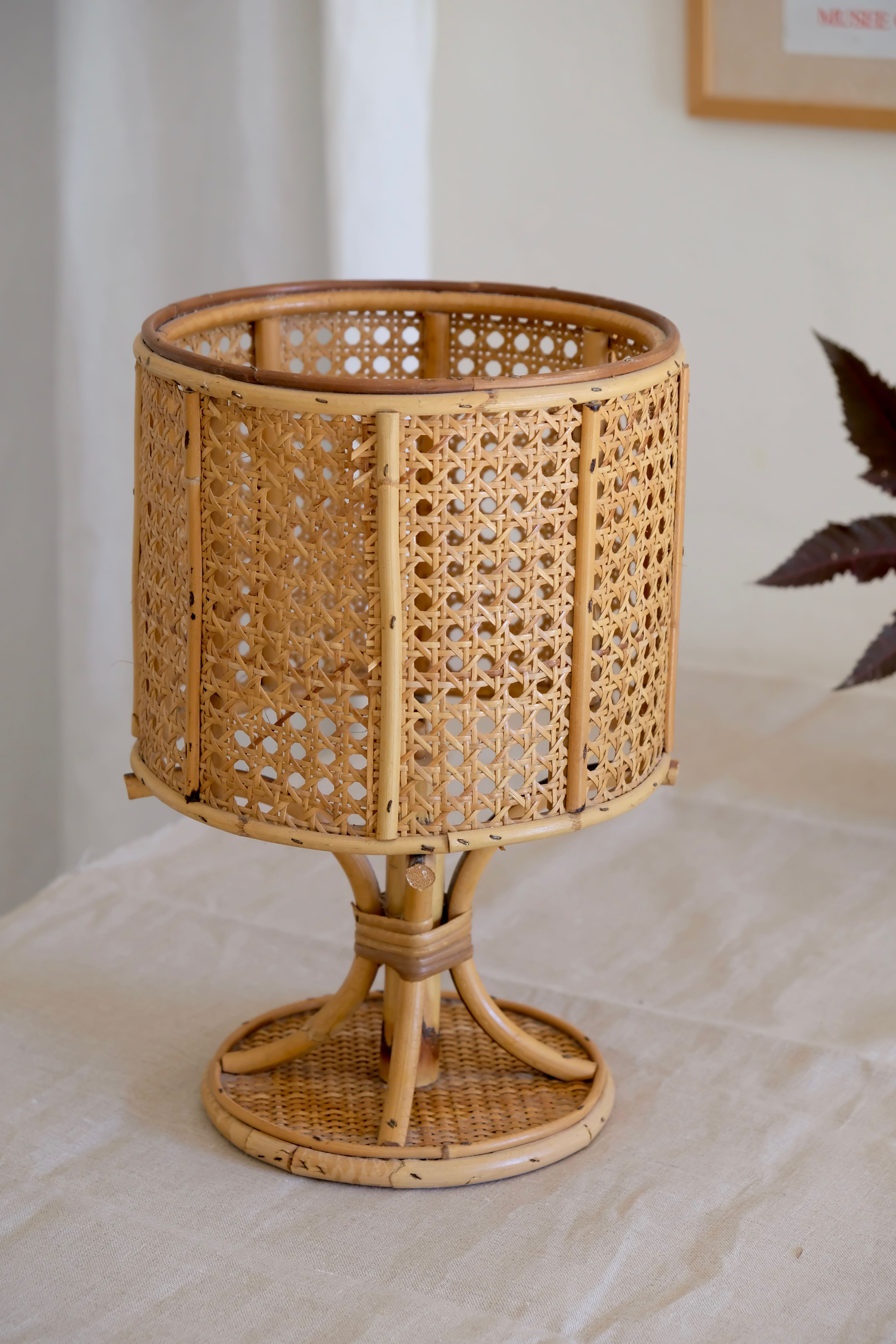 Rattan table lamp 50s piece signed