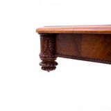 Table patte de lion avec chaises de la fin du XIXe siècle, Europe du Nord.