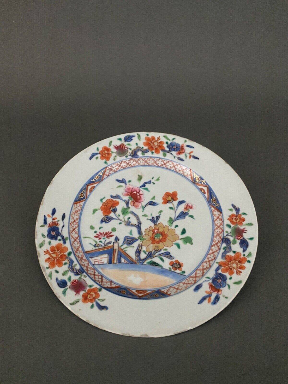 Flat plate in Imari porcelain Japan 19th century floral decoration