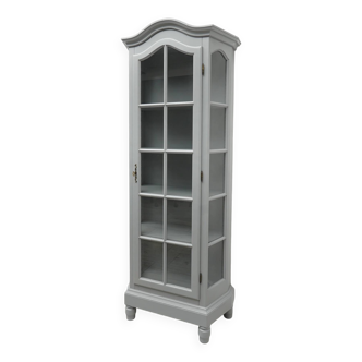 Display case made of oak wood