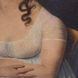 Portrait à l'huile d'une dame en robe blanche assise sur une tête de mort