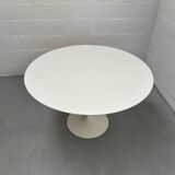 Tulip Knoll Dining Table Eero saarinen