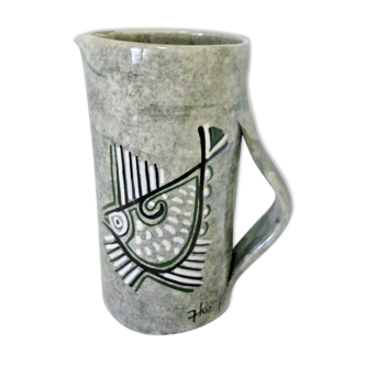 Pitcher