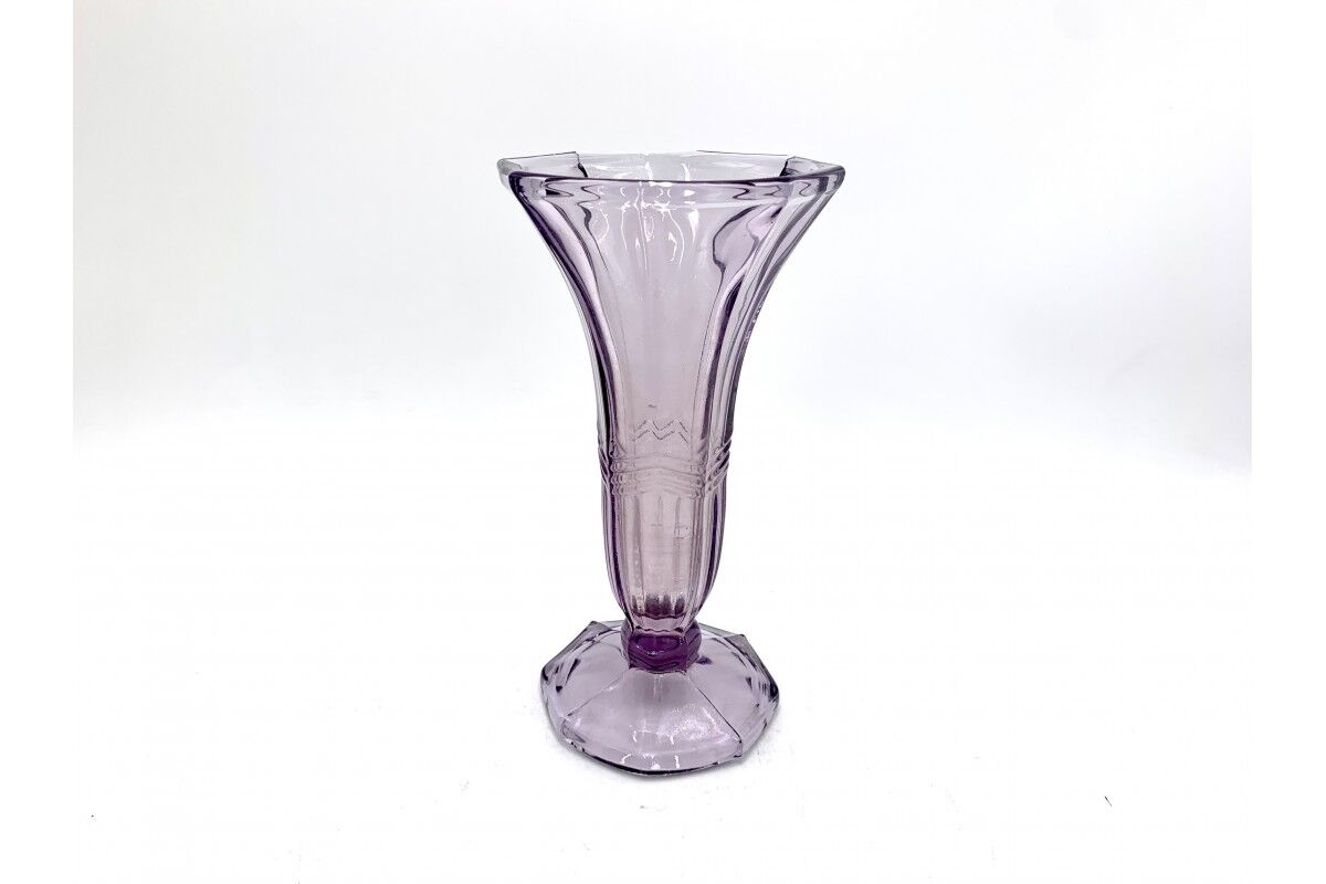 A purple Art Deco vase, Huta Zawiercie, Poland, 1960s
