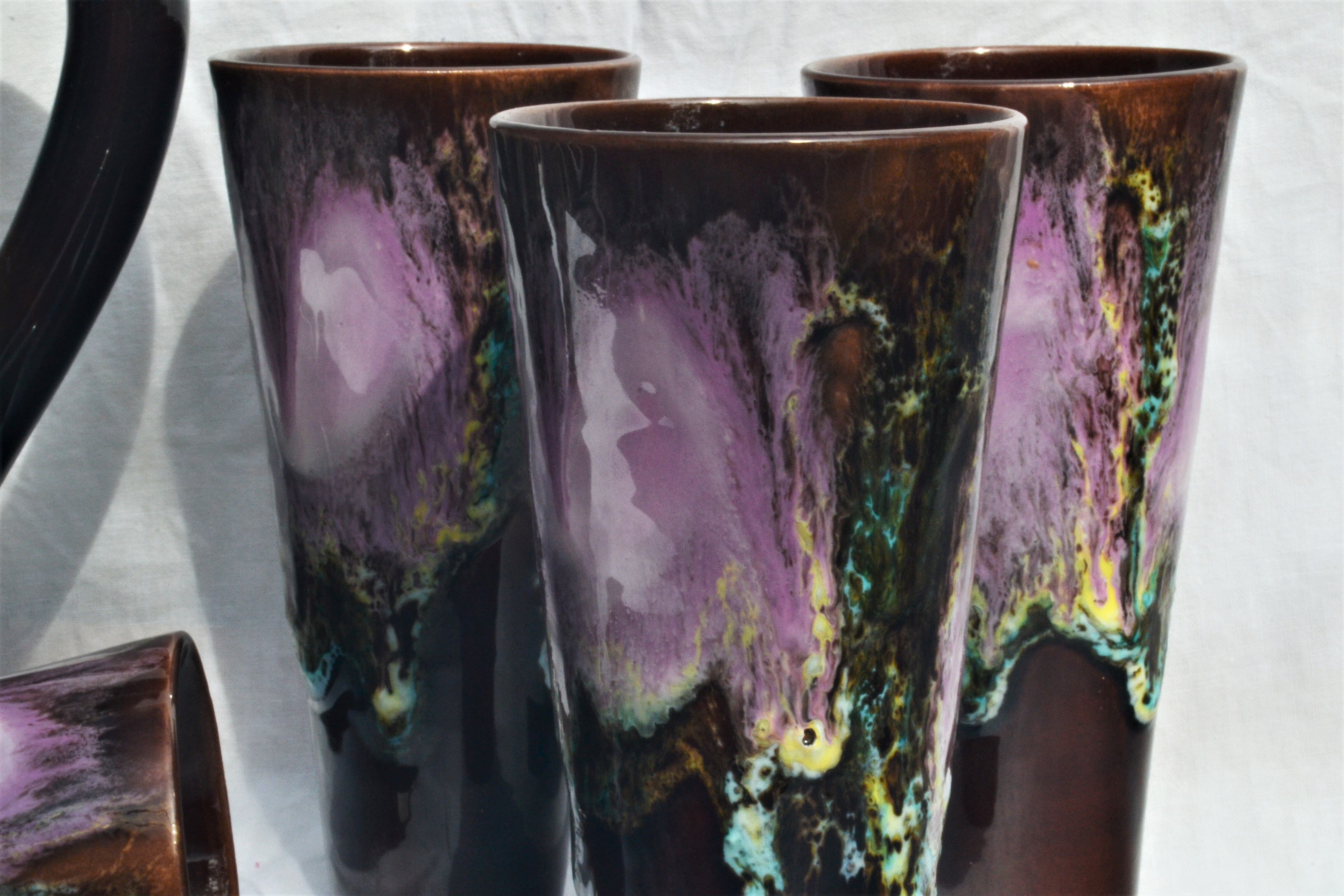 Carafe and six Vallauris glasses