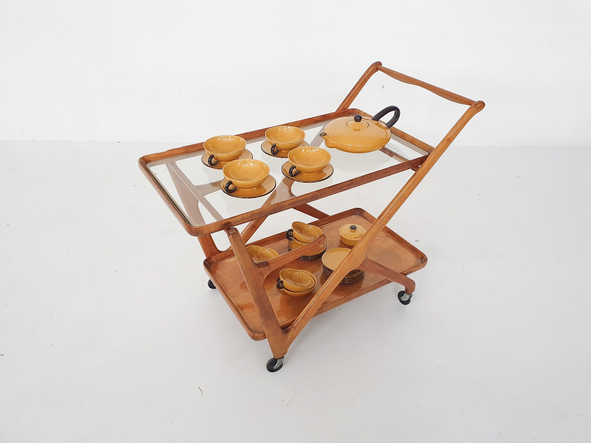 Vaisselle en porcelaine ocre de Roger Mourre pour Dieulefit, France années 1950