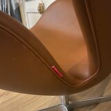 Swan armchair Arne Jacobsen edition Fritz Hansen brown leather